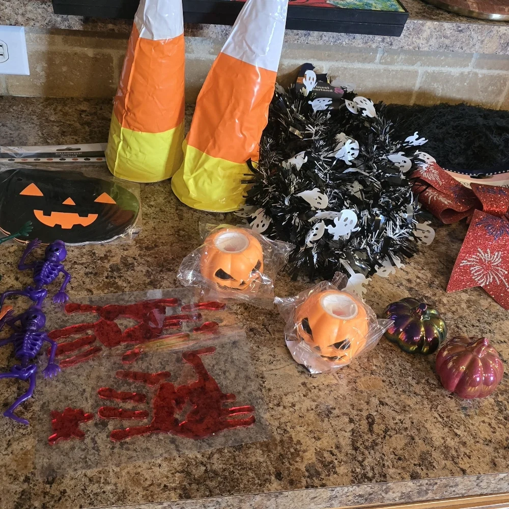 Random Halloween Party Items